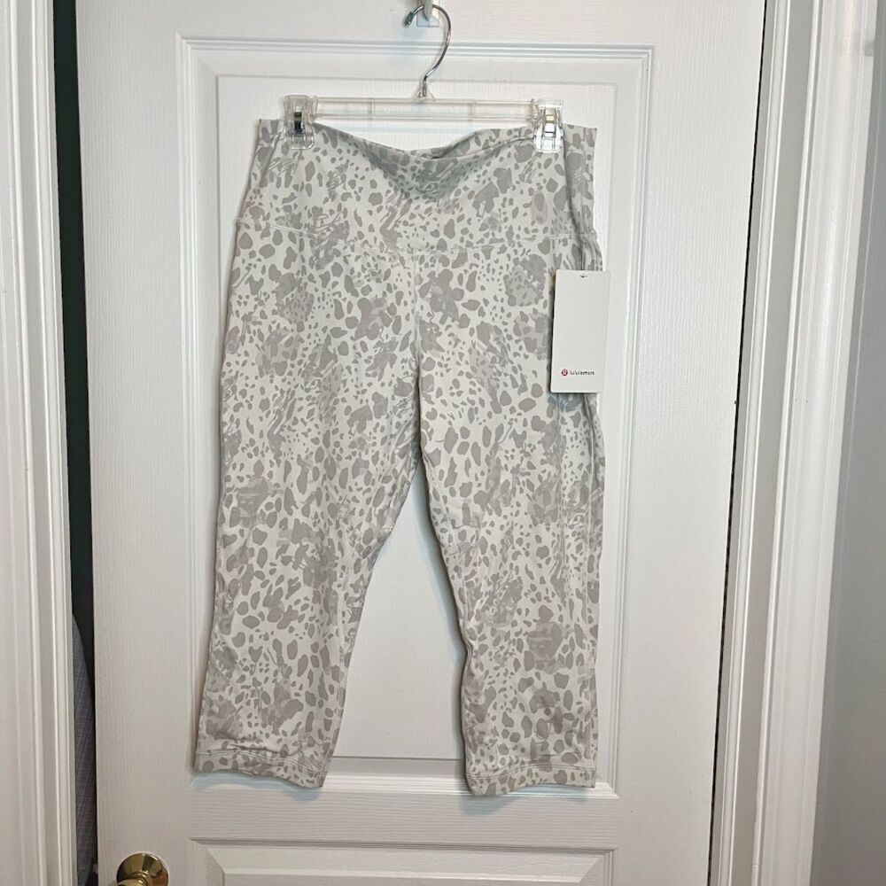 Lululemon NWT Align HR Crop 21" Cheetah Camo Weightless Sweat Wicking Leggings
